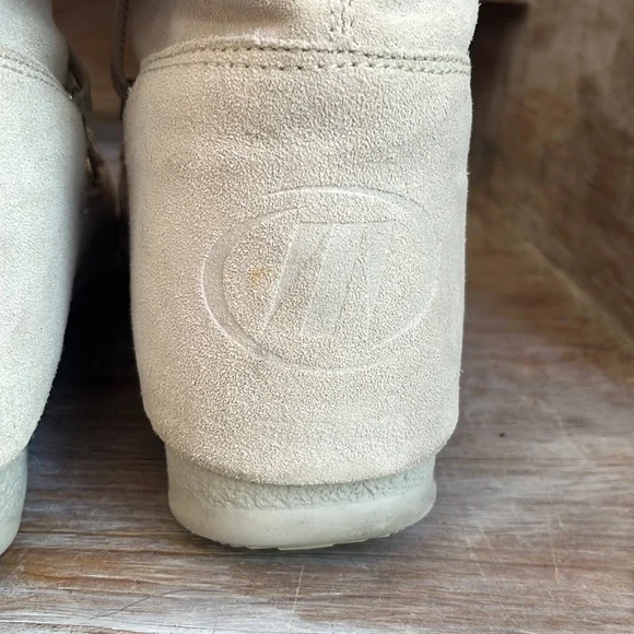 SOLD 🤍 Moon Boots with Tecnica size 6-8 - Picture 11 of 11